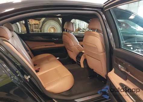 2015 BMW 750Li xDrive из США, поврежденный, VIN WBAYF8C52FD655184